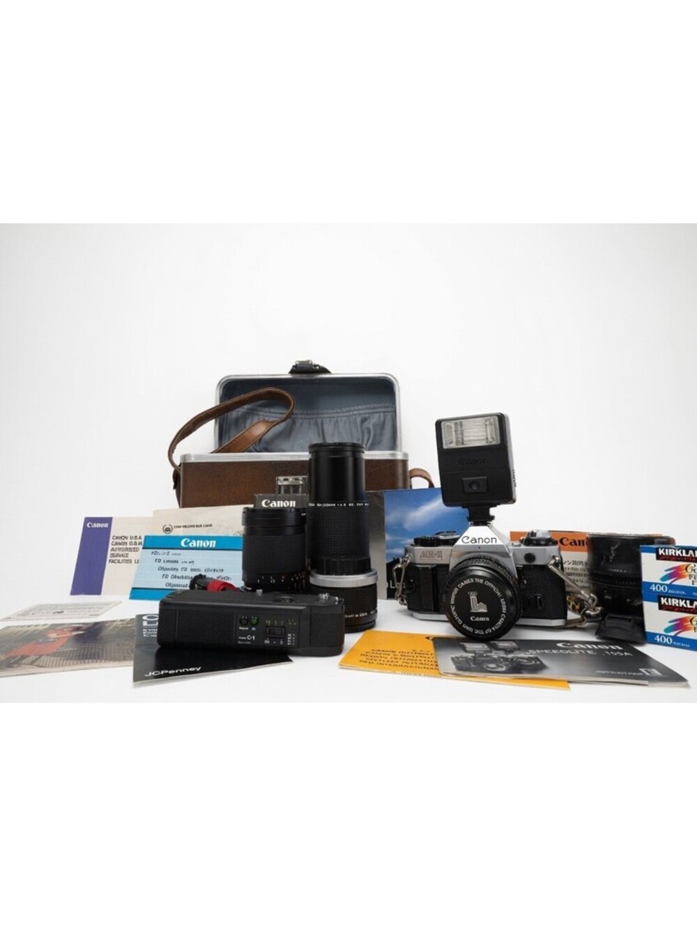 Canon Camera 35 MM AE-1 Program Kit Vivitar 80-200mm Speedlite 155A Winder VNTG